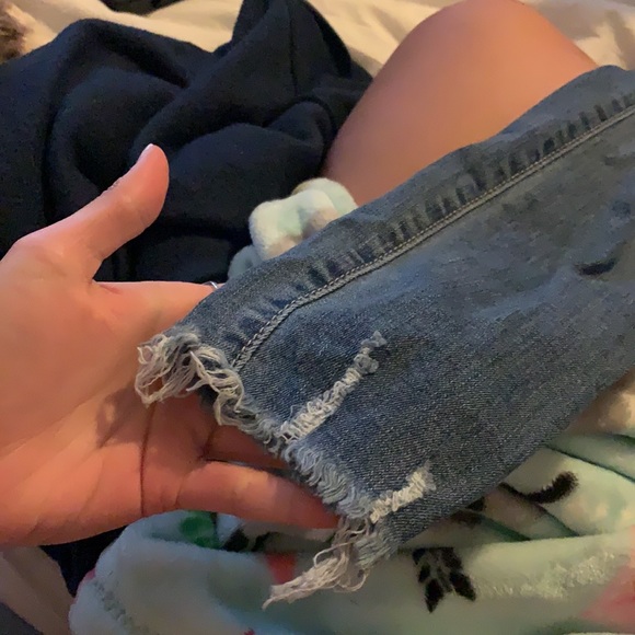 Ripped skinny jeans - Picture 3 of 3